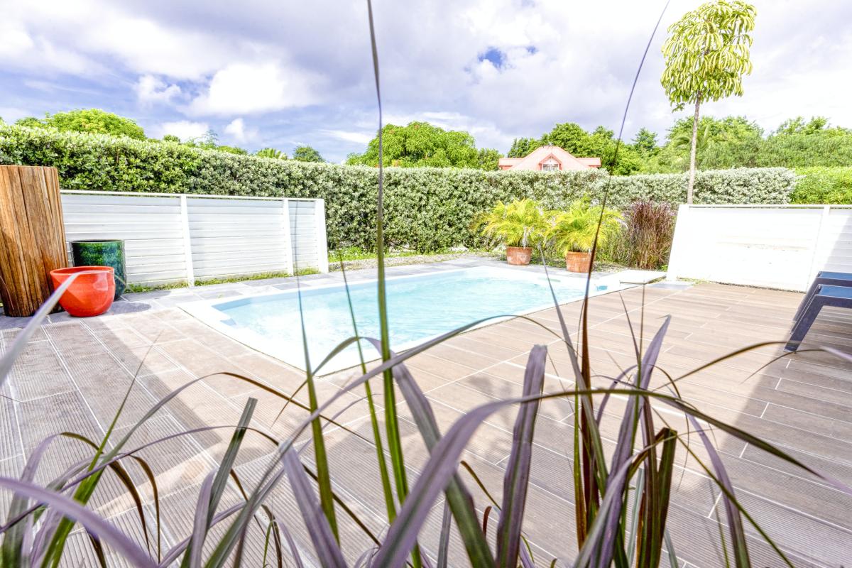 2.Location villa piscine Marie Galante Guadeloupe_Piscine